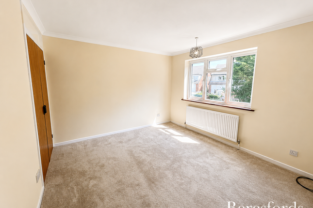 13, Wych Elm, Essex photo 5