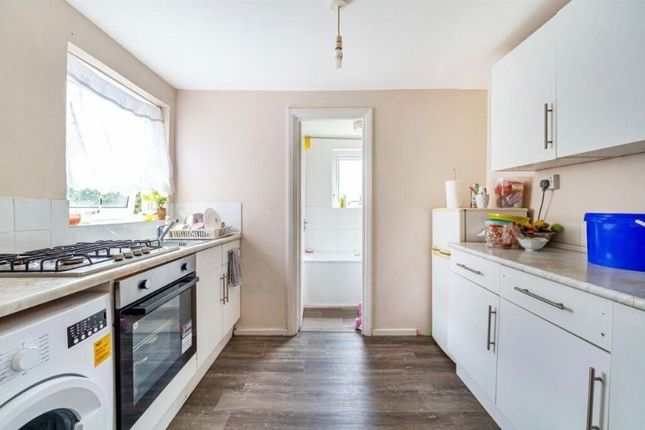 Flat for sale in Mosslea Road, London