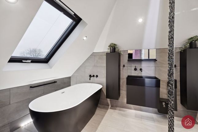 Second Floor En-Suite