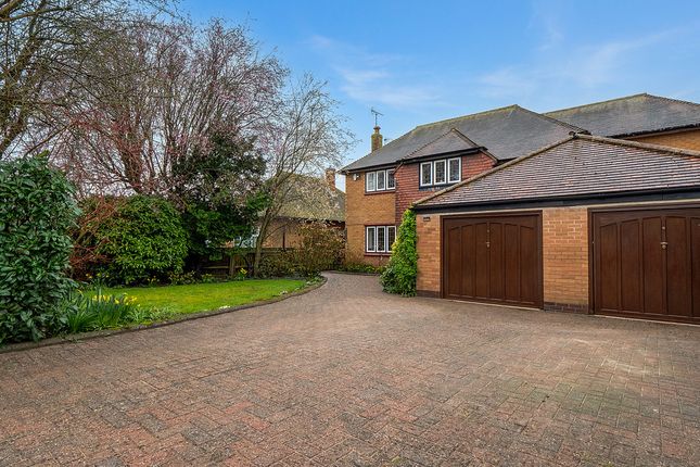 Thumbnail Detached house for sale in Lime Tree Avenue Bilton Rugby, Warwickshire