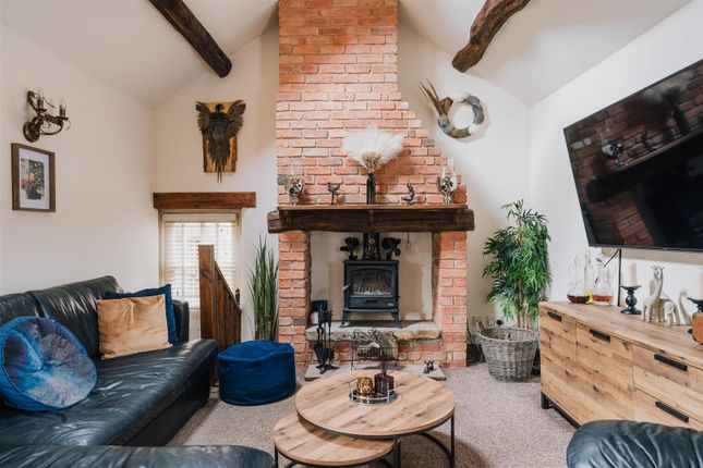 6 The Barn, Hagg Hill, Chesterfield photo 4