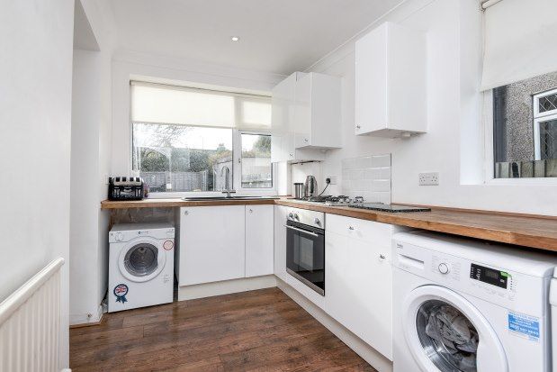 Thumbnail Property to rent in Brookmead Close, Orpington