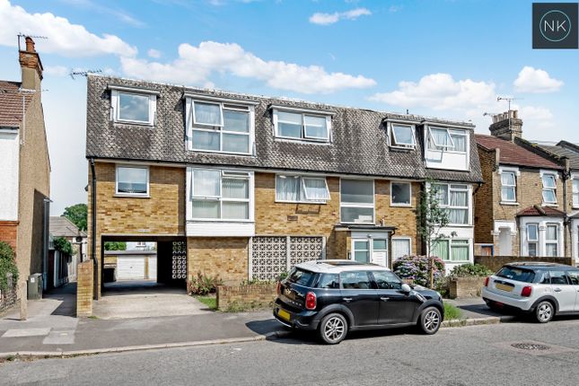 Flat for sale in Malmesbury Road, South Woodford, London