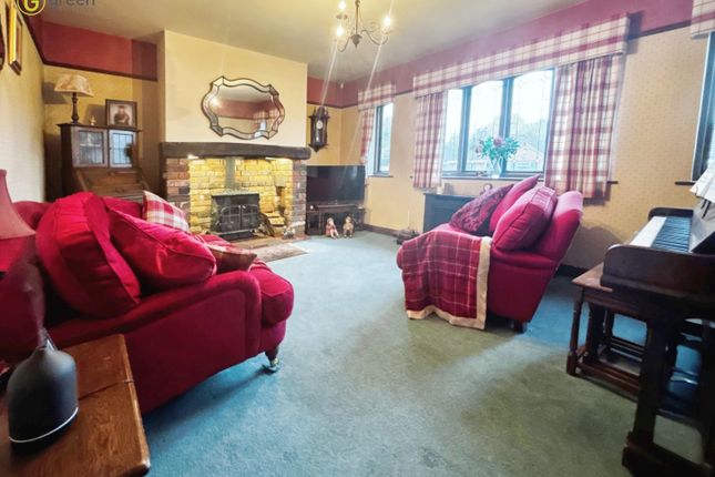 13, Newton Close, Birmingham photo 2