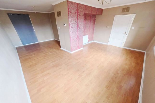 4, Iona Place, Coatbridge photo 2