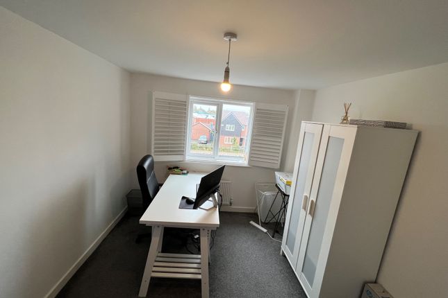 Flat to rent in Hartley Close, Coventry