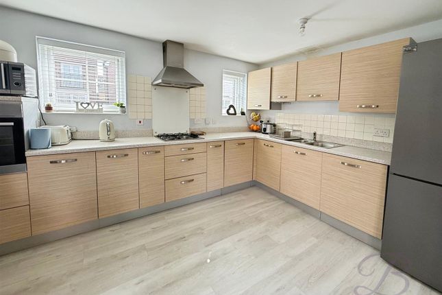 31, Taunton Way,, Ordsall photo 2