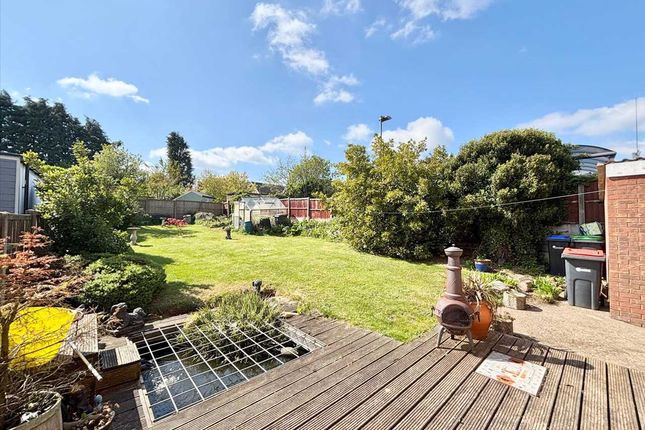 19, Acacia Avenue, Annesley photo 2