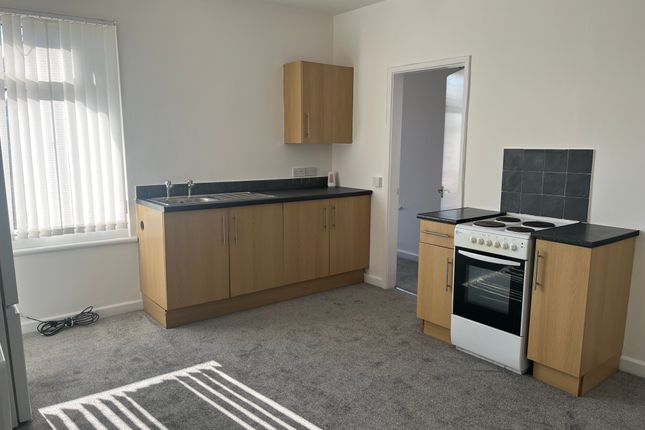Flat 3 25a Bainbridge photo 2