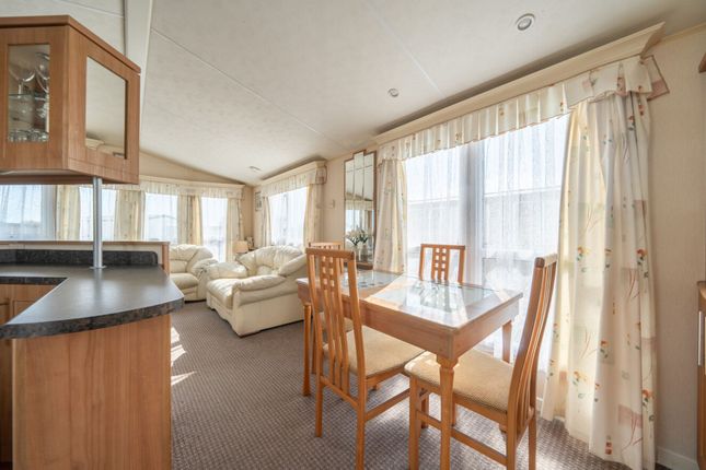 4 Freeways Montalan Crescent, Chichester photo 4