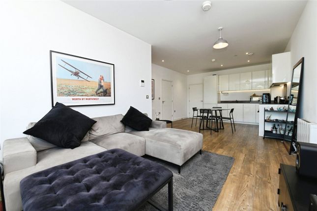 Flat 86, Central House,, Eagle Way, Brentwood photo 2