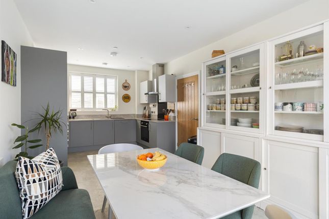 25, Devitt Drive, Dorchester photo 4