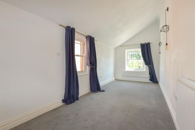 Bedroom4 1.Jpg