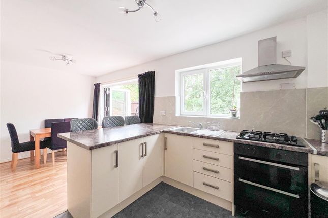 17, Greenfield Road, Stoke-On-Trent photo 3