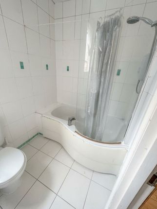 Flat 1, The Cottage, London photo 4