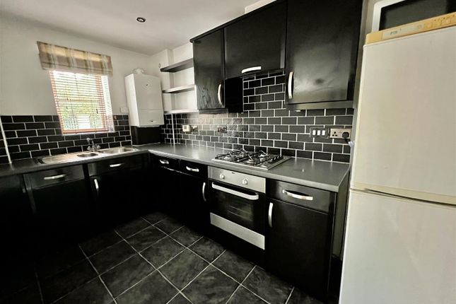 55, Ovett Gardens, Gateshead photo 3