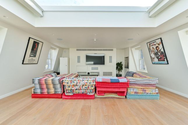 Roland Way, South Kensington photo 4