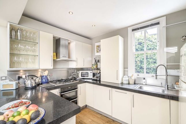 Flat for sale in Bushnell Road, London