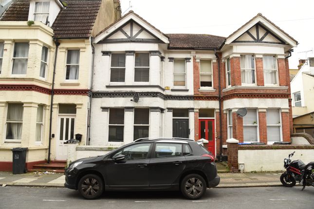 Thumbnail Flat for sale in Western Place, Worthing