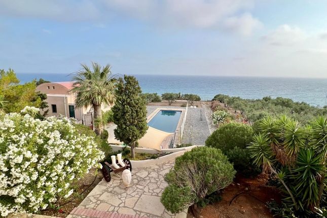 Villa for sale in Ierapetra 722 00, Greece