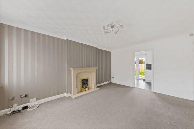 59 Helmsley Close, Warrington photo 2