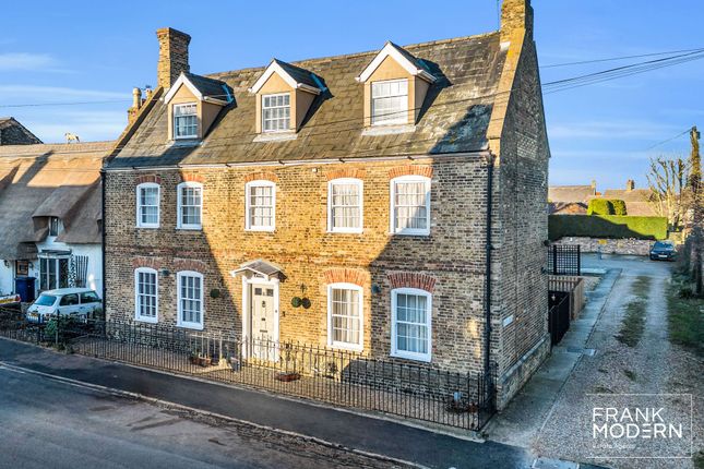 Farmhouse for sale in Gracious Street, Whittlesey