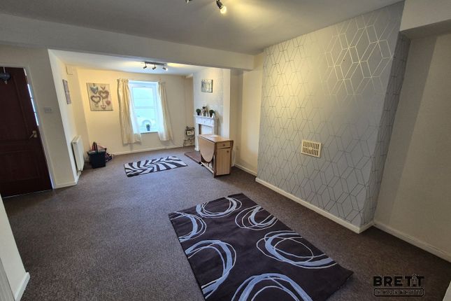 17, Robert Street, Milford Haven photo 4