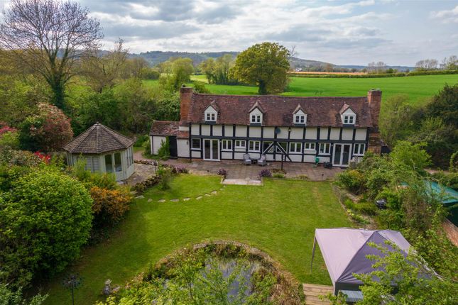 Bluebell Cottage, Dragons Lane, Malvern photo 2