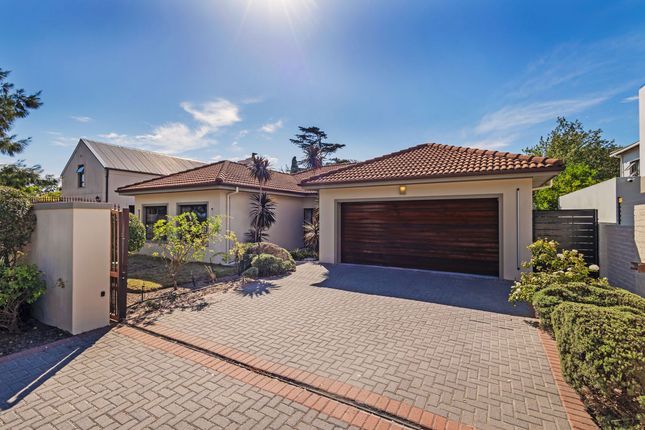 Detached house for sale in 24B Murray Street, Durbanville Central, Northern Suburbs, Western Cape, South Africa