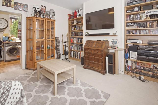 17 Garden Croft, Newcastle Upon Tyne photo 2