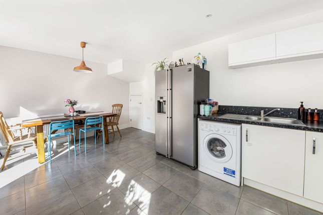 7 Fletcher Close, Abingdon photo 2