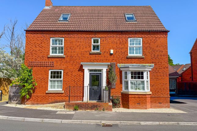 5-bed detached on 32, Sorrel Drive, Bridgwater, £525,000