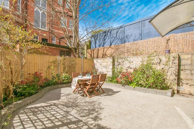 Flat for sale in West Cliff Gardens, Westbourne, Bournemouth