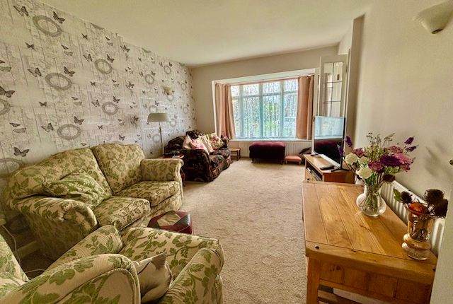 32 Marisfield Place, Selsey photo 3