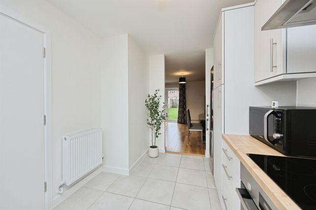 13, Woollen Way, Thetford photo 4
