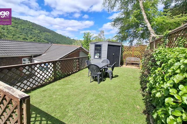 15, Rhyswg Road, Newport photo 4