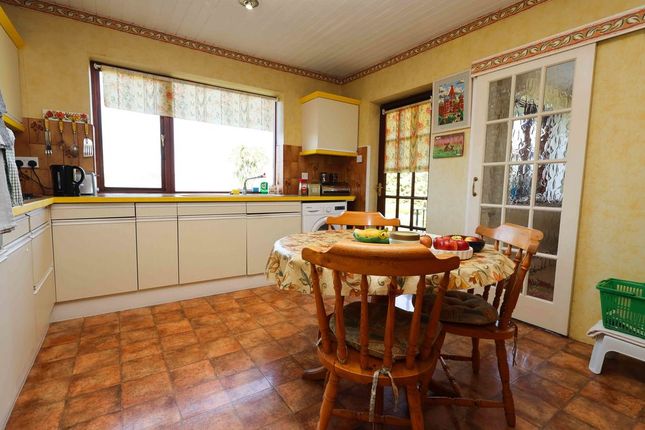 4, Orme Drive, Clevedon photo 5