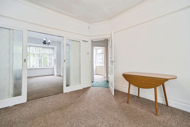 10, Duchy Avenue, Bradford photo 3