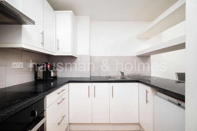 113, Britten Close, London photo 2