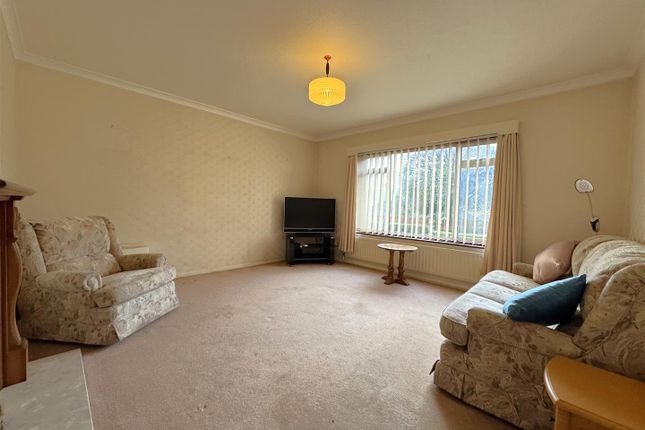 298, Chickerell Road, Dorset photo 3