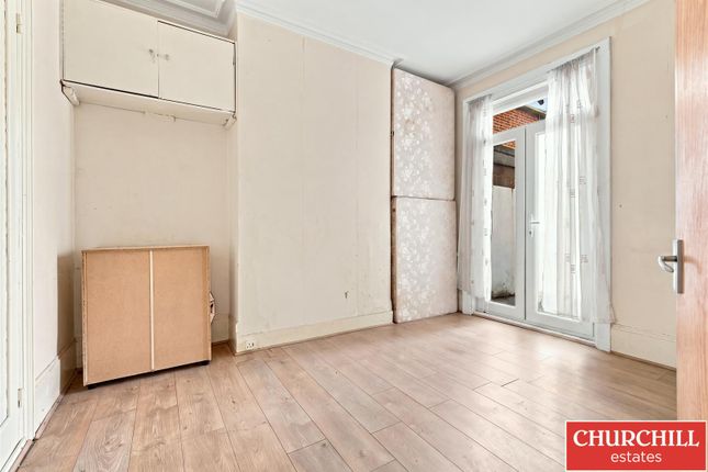35, St. Georges Road, London photo 4