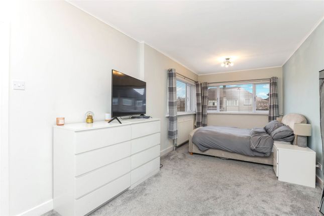 10, Barrachnie Road, Glasgow photo 5