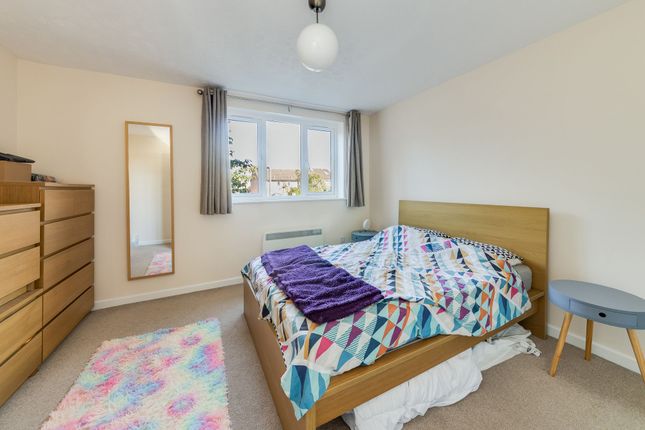 25 Franklyn Close, Abingdon photo 4