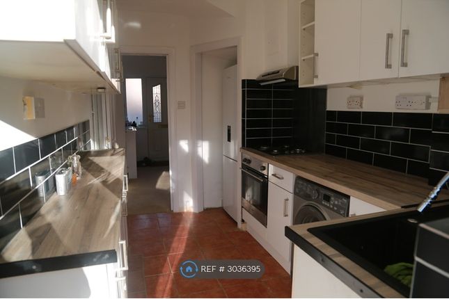 Eaton Close, Stanmore photo 5
