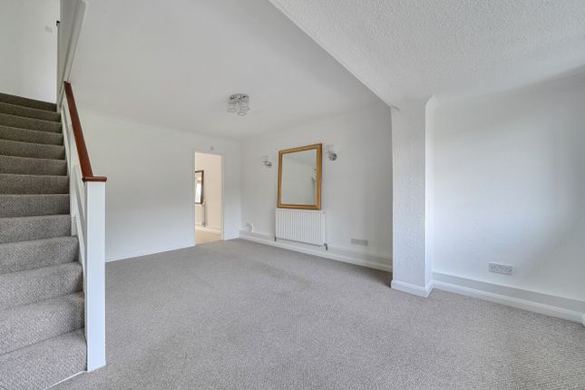 44, Tyron Way, Sidcup photo 4