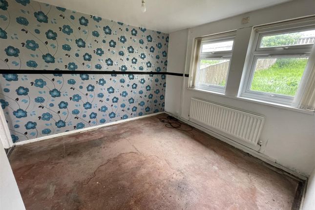 26, Severn Cresent, Stanley photo 3