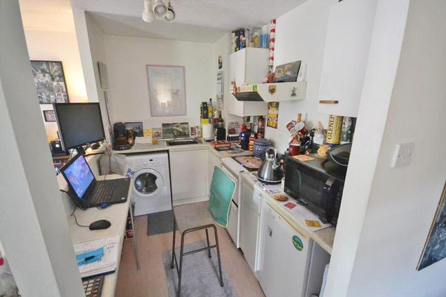 65, Pomander Crescent, Milton Keynes photo 4
