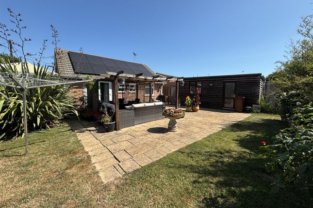 18, Warden View Gardens, Sheerness photo 4