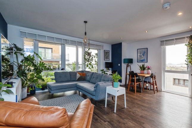 Flat 9, 1, Hoffmans Road, London photo 2