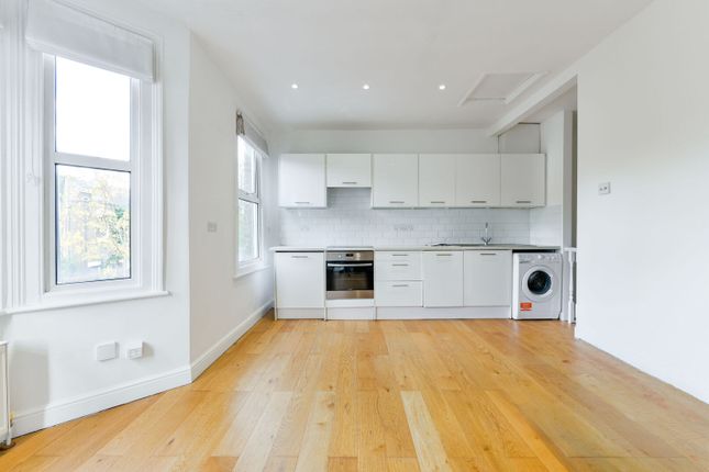 Petersfield Road,W3, Acton photo 3
